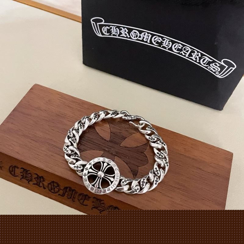 Ch**me He**ts bracelets